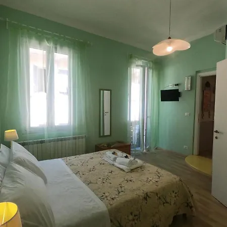 Valerie Vendégház La Spezia